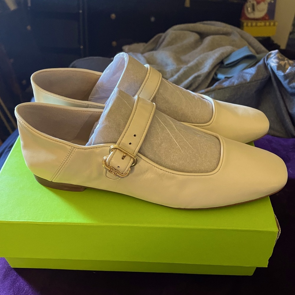 Sam Edelman Cream Flats
